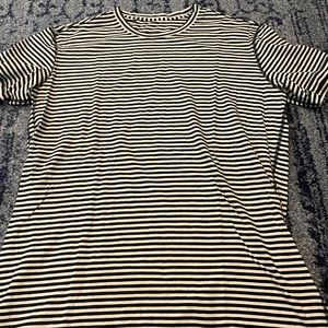 Lululemon Mens Black and White Striped T Shirt Large